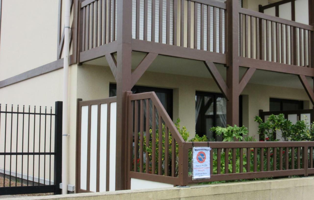 Appartements Blonville Centre Exterior photo